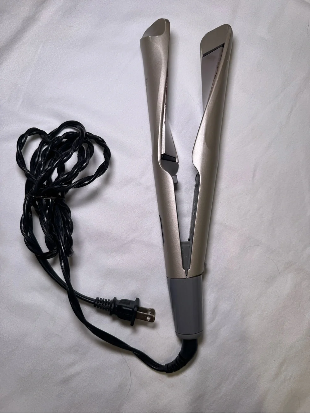 Remington Gold-Tone Ceramic Hair Straightener with Gray Trim